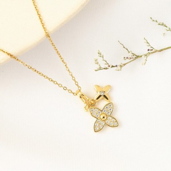 collar flor brillo