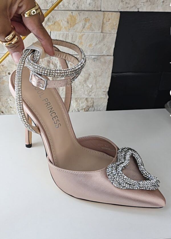 heart  high-heel